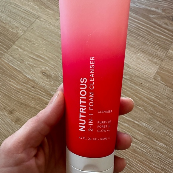 New Ester Lauder 2 in 1 foam cleanser - Picture 4 of 4